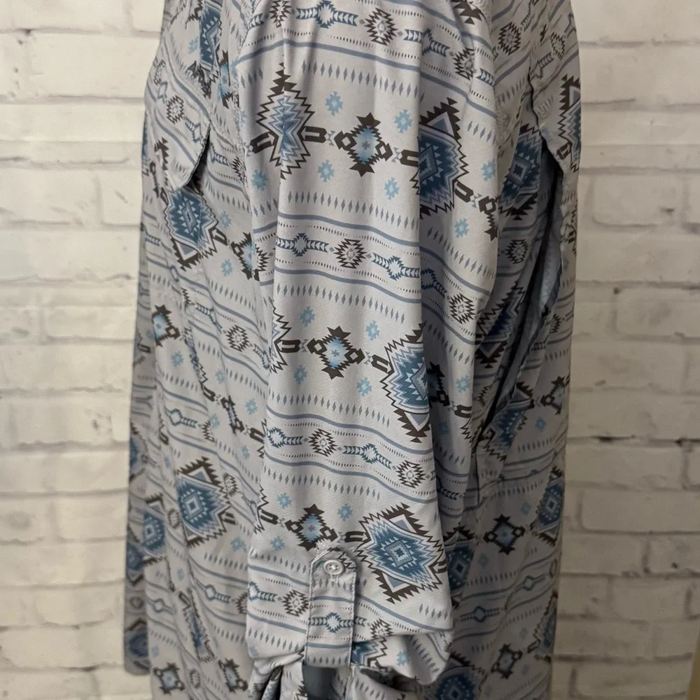 Ariat Size Large Vented Outbound Moon Mist Aztec Button Down Classic Shirt‎